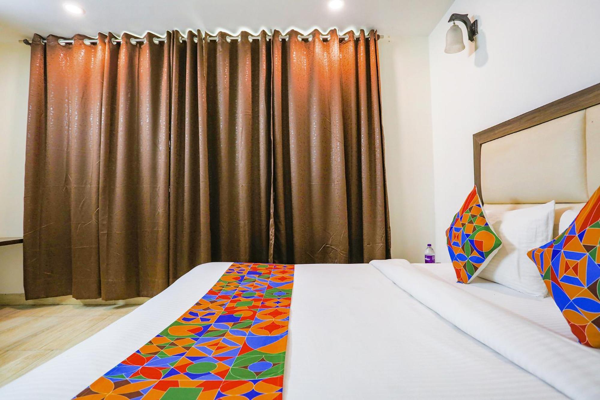 Fabhotel Jpm The Grand Bella - Nr Nehru Place Market Neu-Delhi Exterior foto